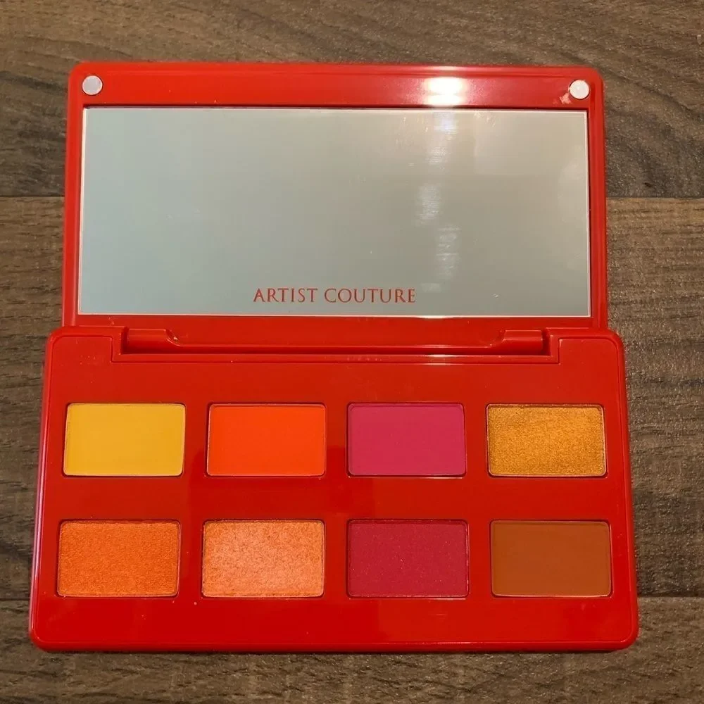 Caliente Artist Couture Eyeshadow Palette